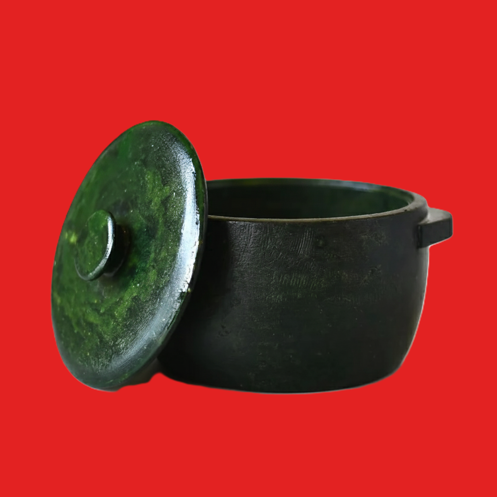 Soapstone Cook Pot with Lid - Naturally Seasoned