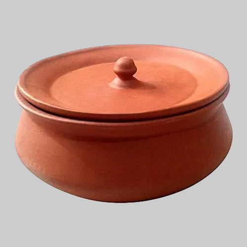 Clay chatti with lid