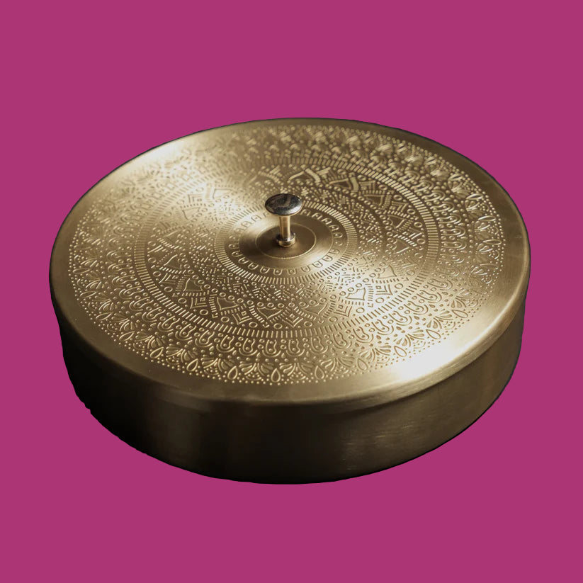 Pithalai Spice Box – Engraved Elegance